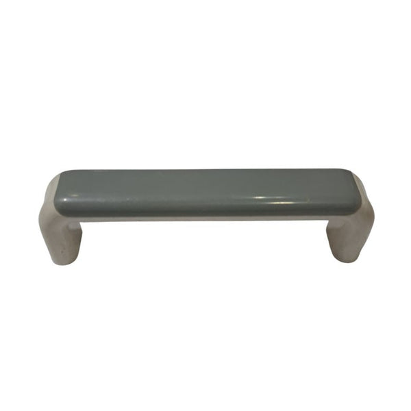 3056 Plastic Gray/White Pull Handle