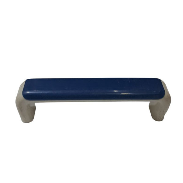 3056 Plastic Blue / White Pull Handle
