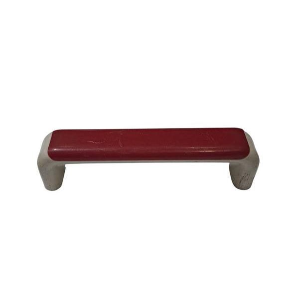 3056 Plastic Red / White Pull Handle