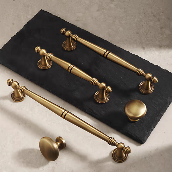 AB881 Antique Solid Brass Handle (PREORDER)