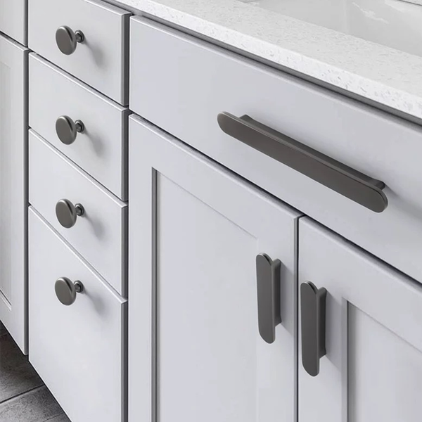 BK108 Black Handle (PREORDER)