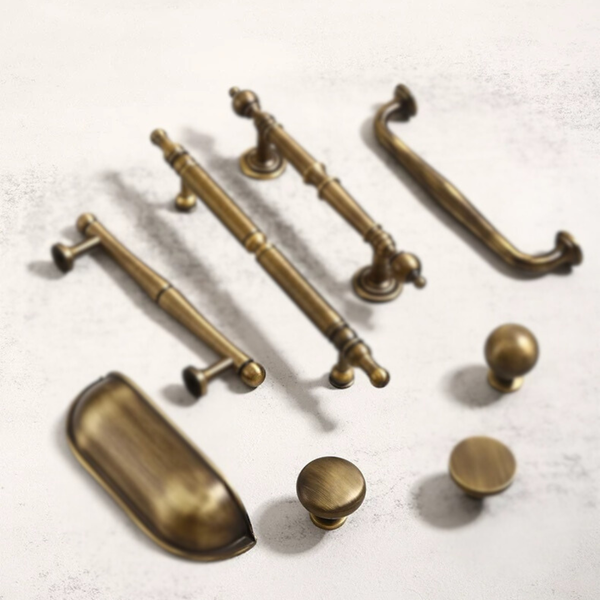AB770 Antique Solid Brass Handle (PREORDER)